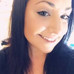 Meet your Posher, Becca